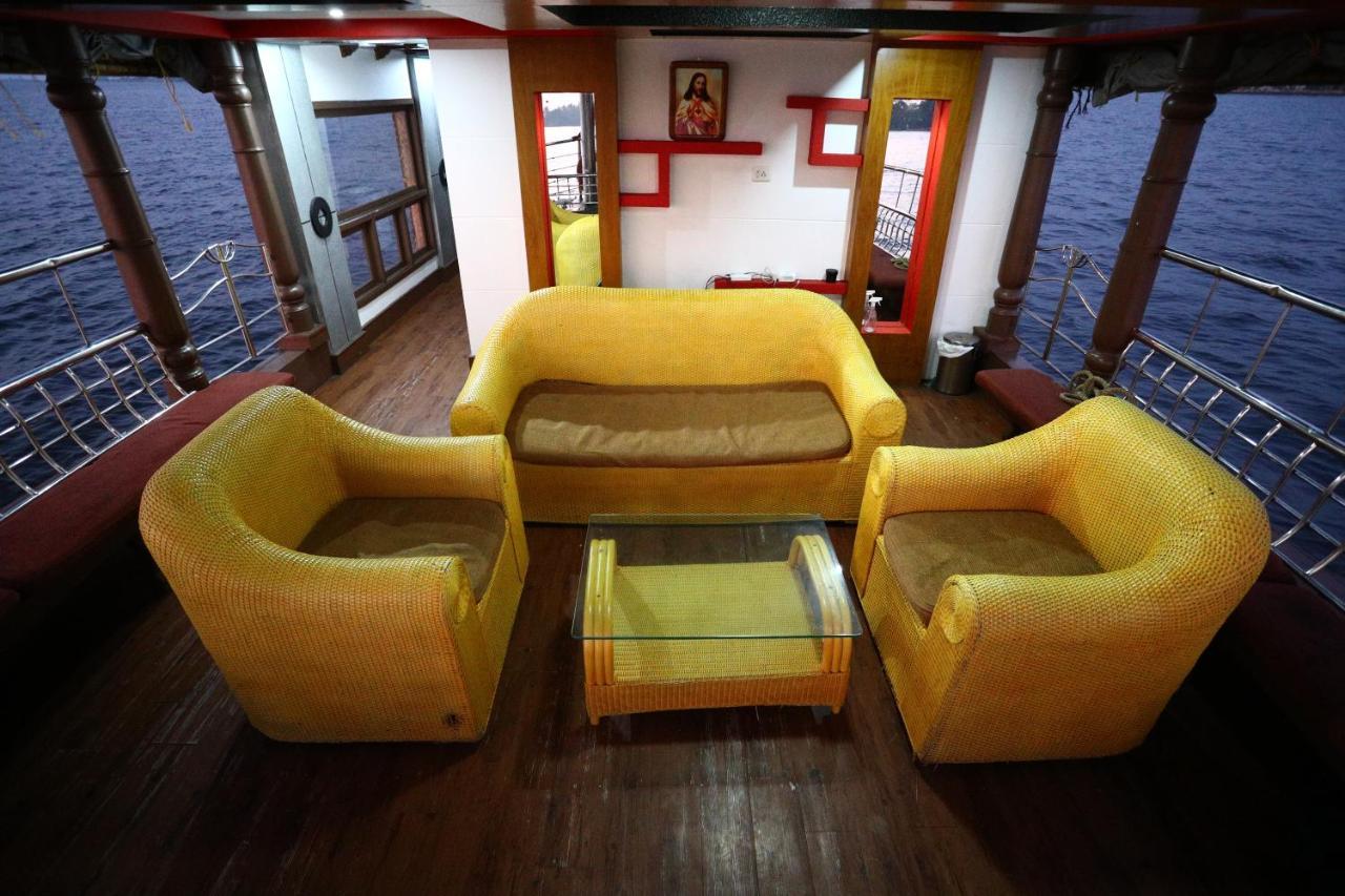 Friends Cruise, Nightstay Houseboat Alappuzha 外观 照片