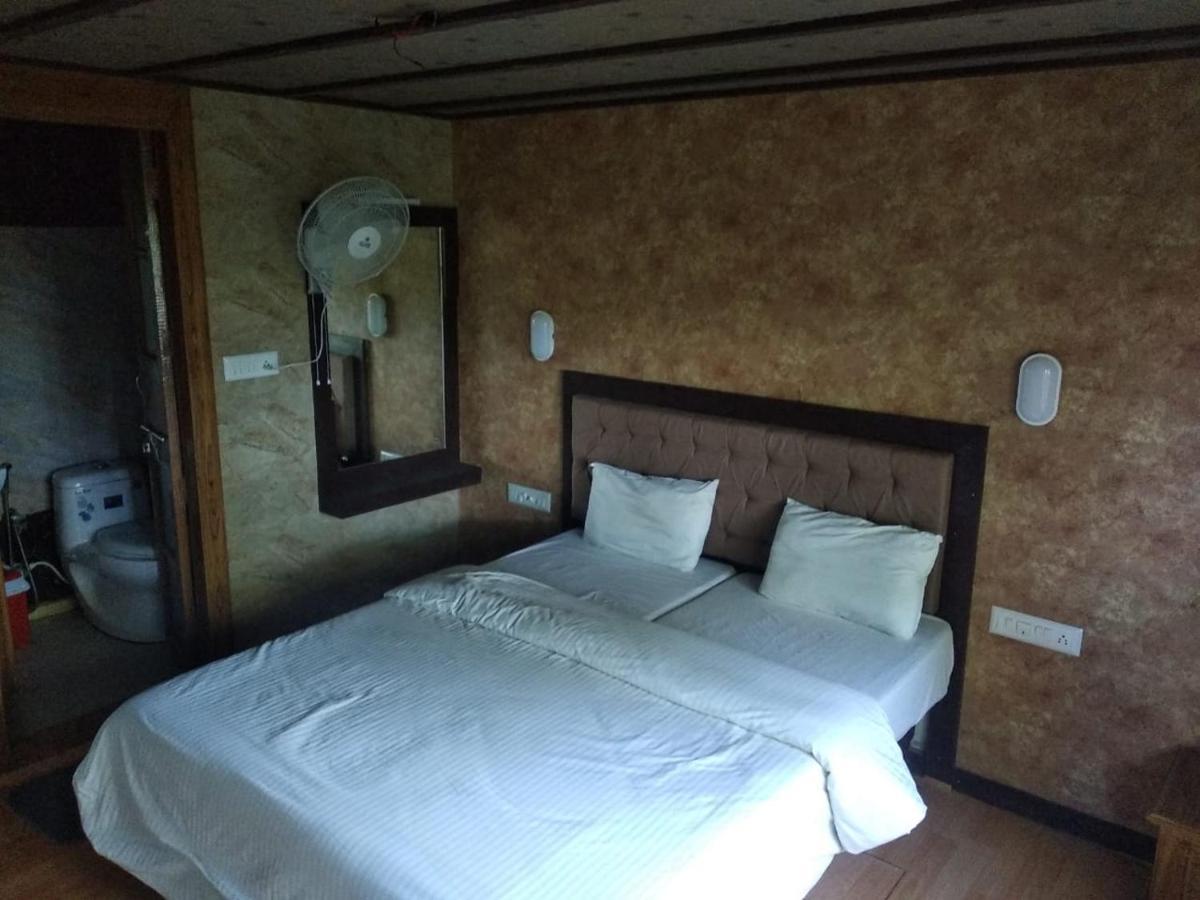 Friends Cruise, Nightstay Houseboat Alappuzha 外观 照片