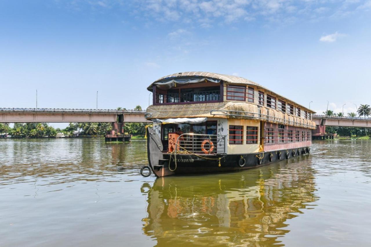 Friends Cruise, Nightstay Houseboat Alappuzha 外观 照片