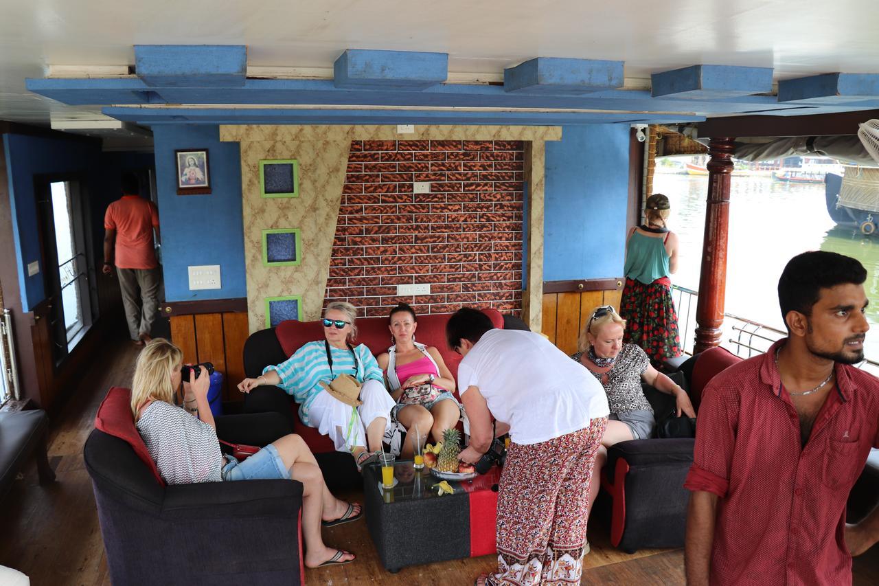 Friends Cruise, Nightstay Houseboat Alappuzha 外观 照片