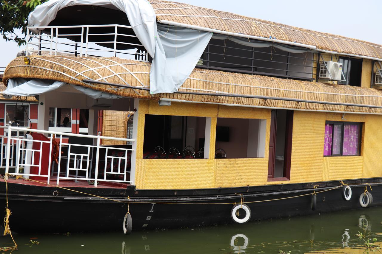 Friends Cruise, Nightstay Houseboat Alappuzha 外观 照片