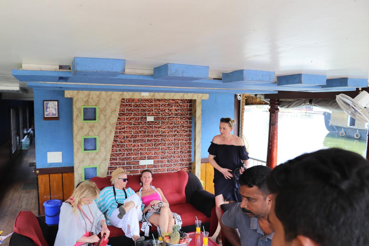 Friends Cruise, Nightstay Houseboat Alappuzha 外观 照片