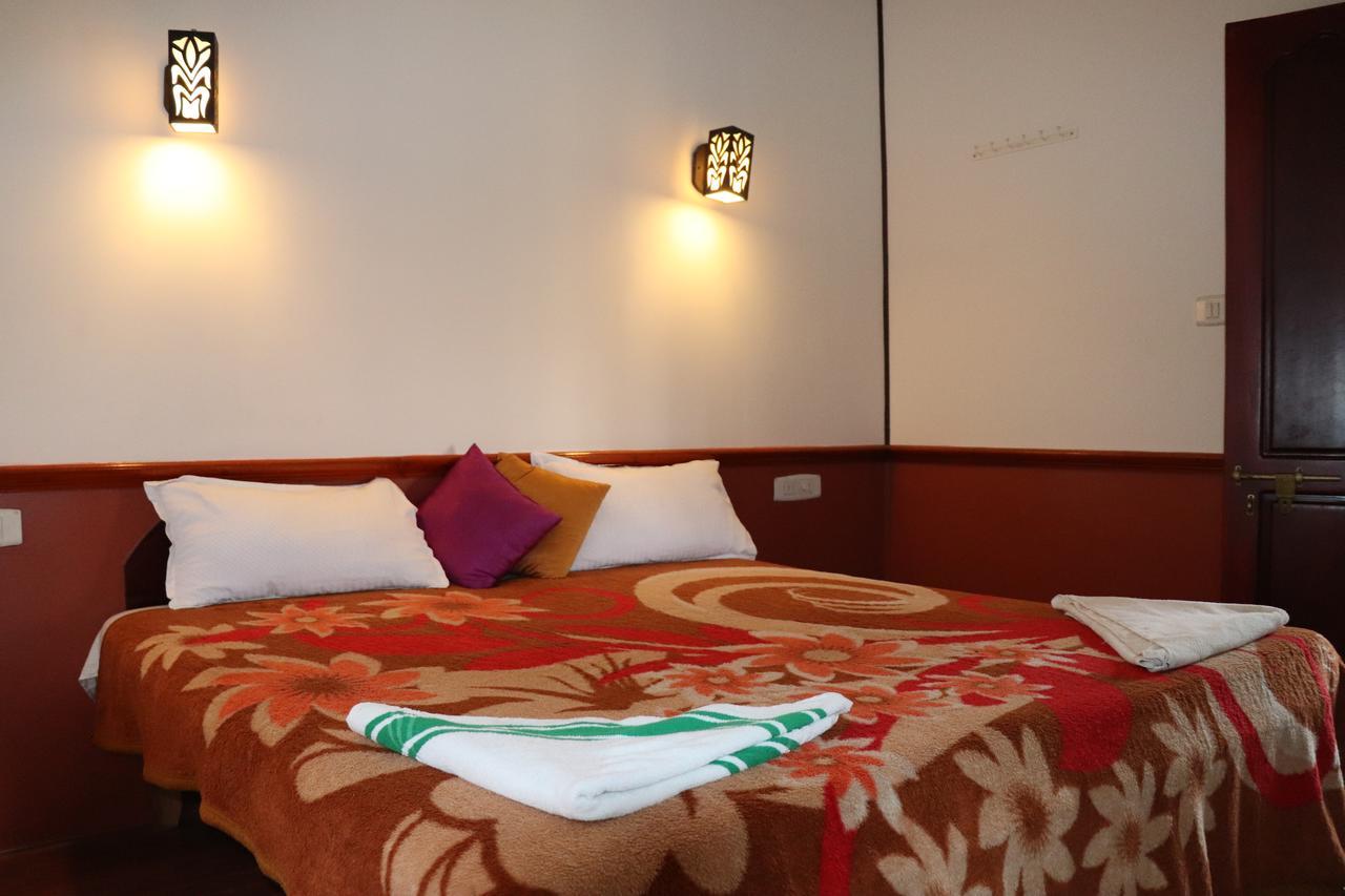 Friends Cruise, Nightstay Houseboat Alappuzha 外观 照片